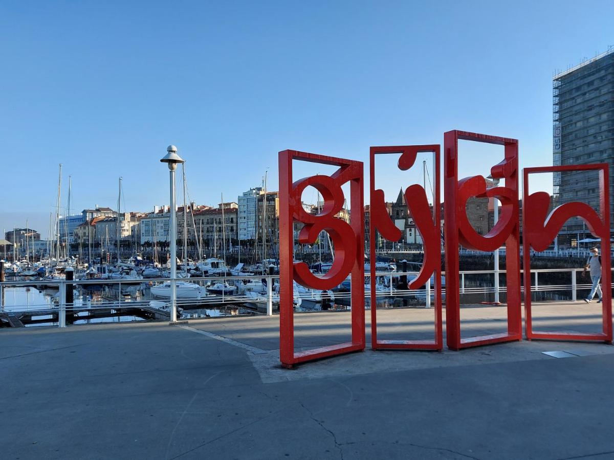 La Galeria De San Lorenzo Gijon Exterior photo